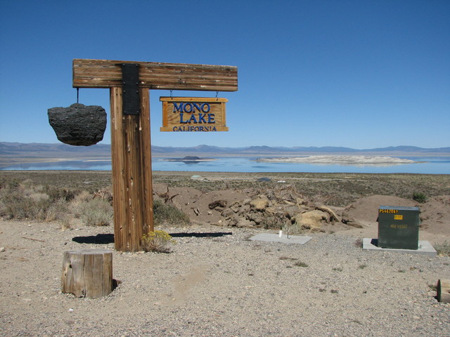 Mono Lake, on the drive back home.