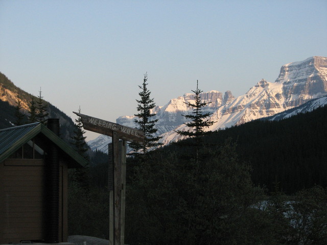 The sign pointing out the weeping wall