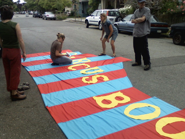 0816081157.jpg: Preparing our banner for Circus Boot camp