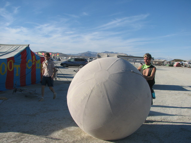 img_9083.jpg: The giant ball